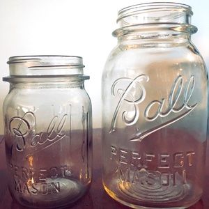 Vintage Ball Mason jars pint and quart set